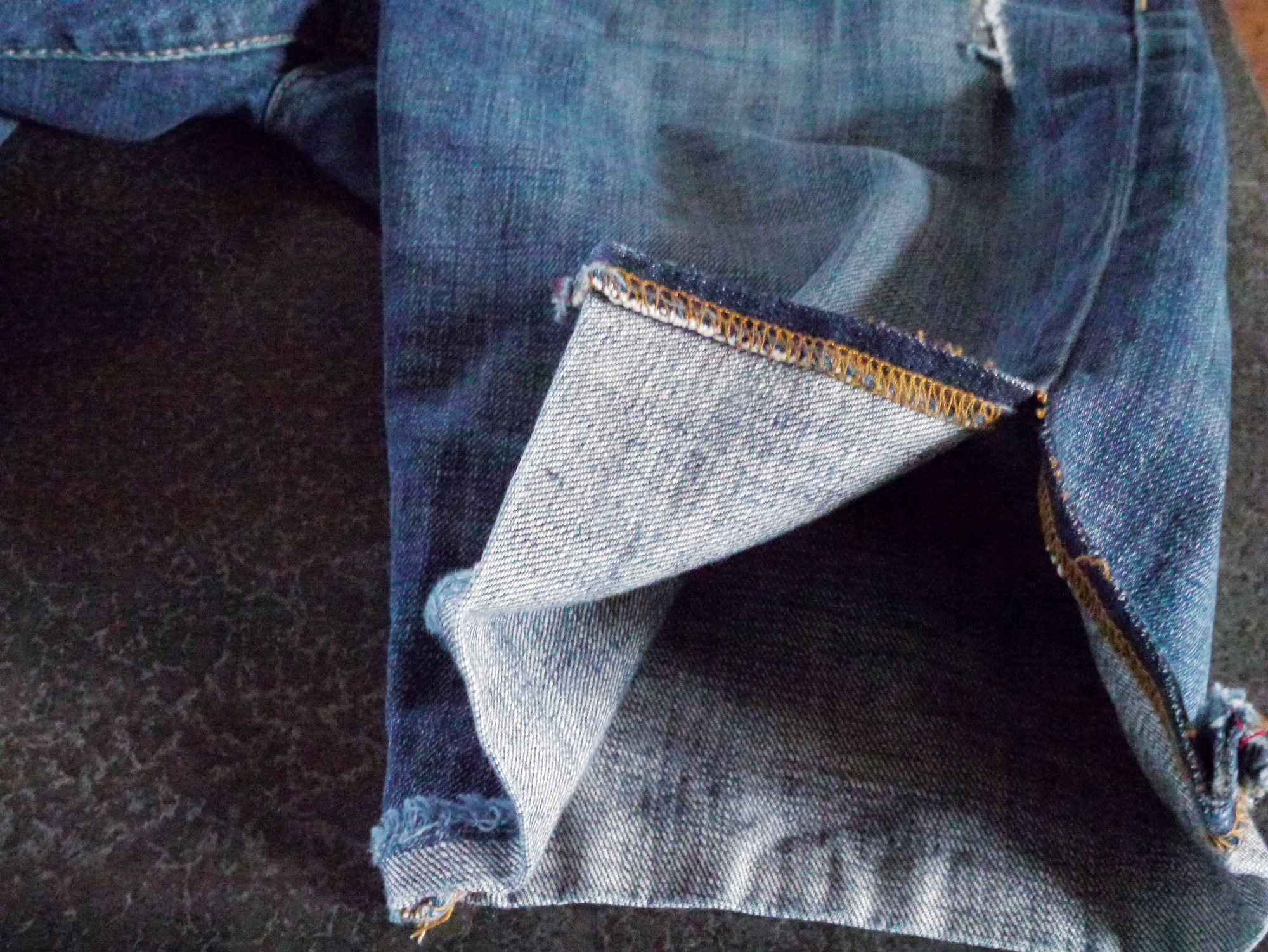 diy jeans pillow