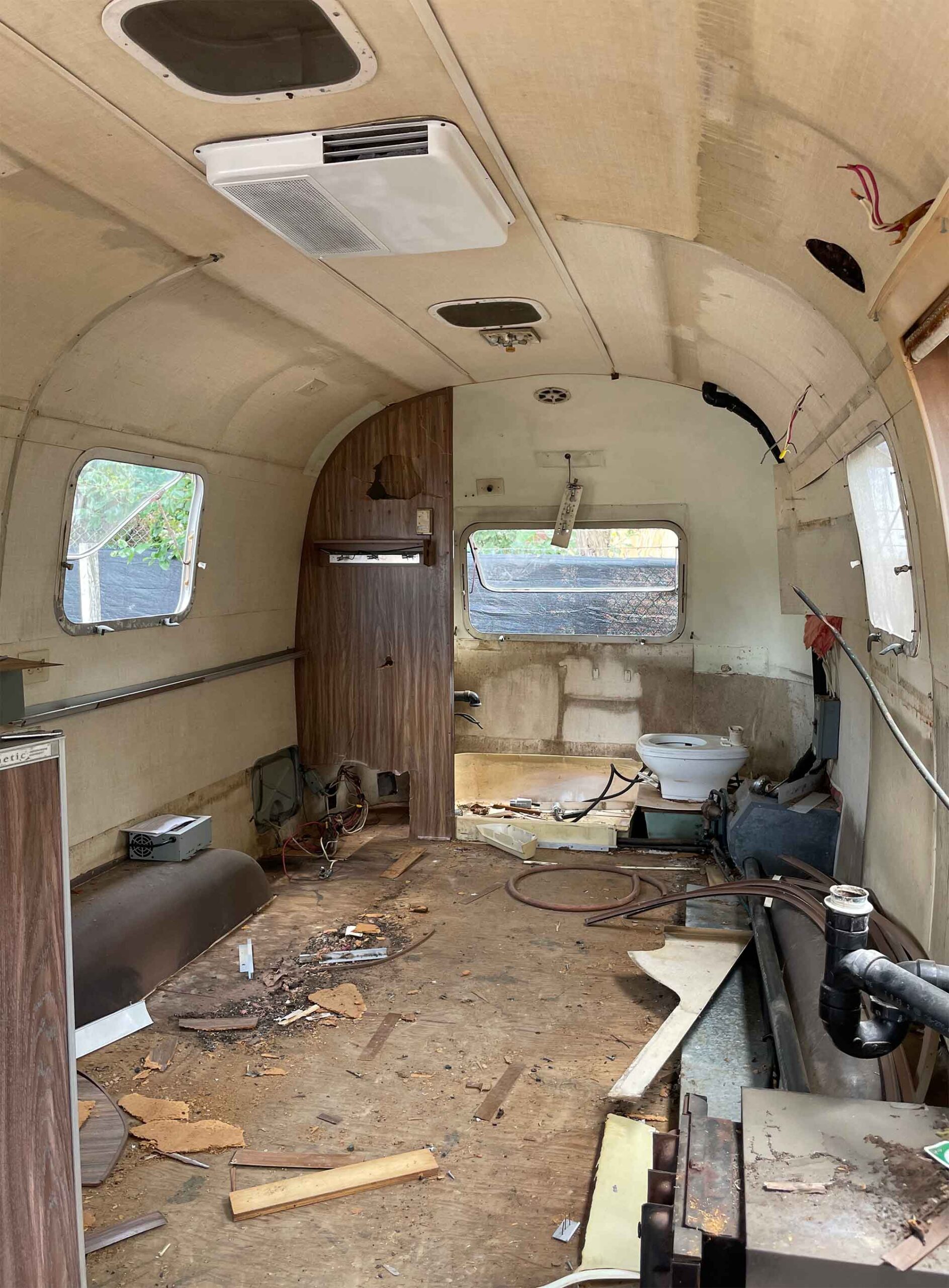 airstream renovation by interior designer Patchi Cancado