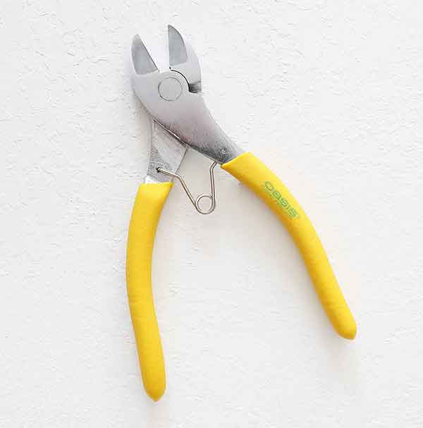 wire cutter