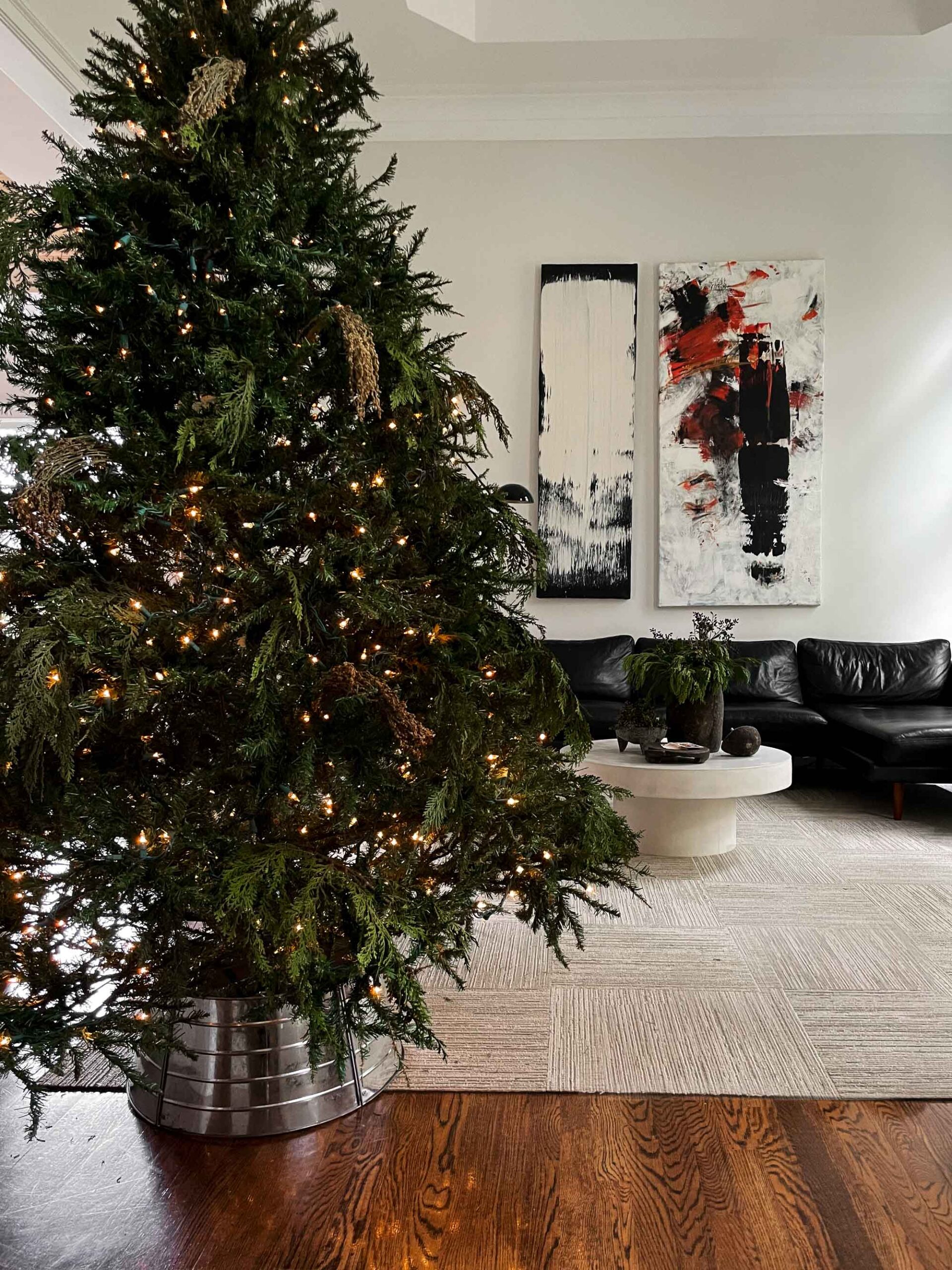 Christmas Tree Hack by interior designer Patchi Cancado