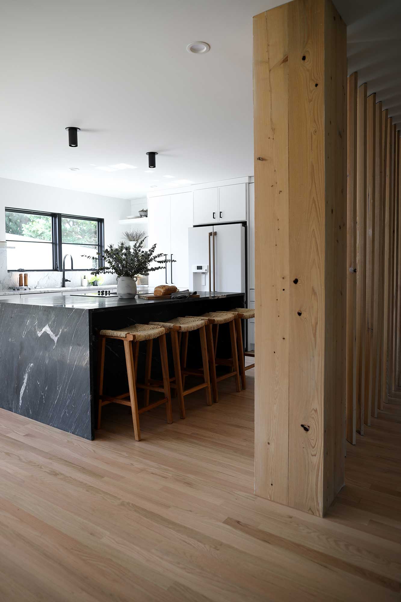 Beach House Kitchen Design by Interior Designer Patchi Cancado
