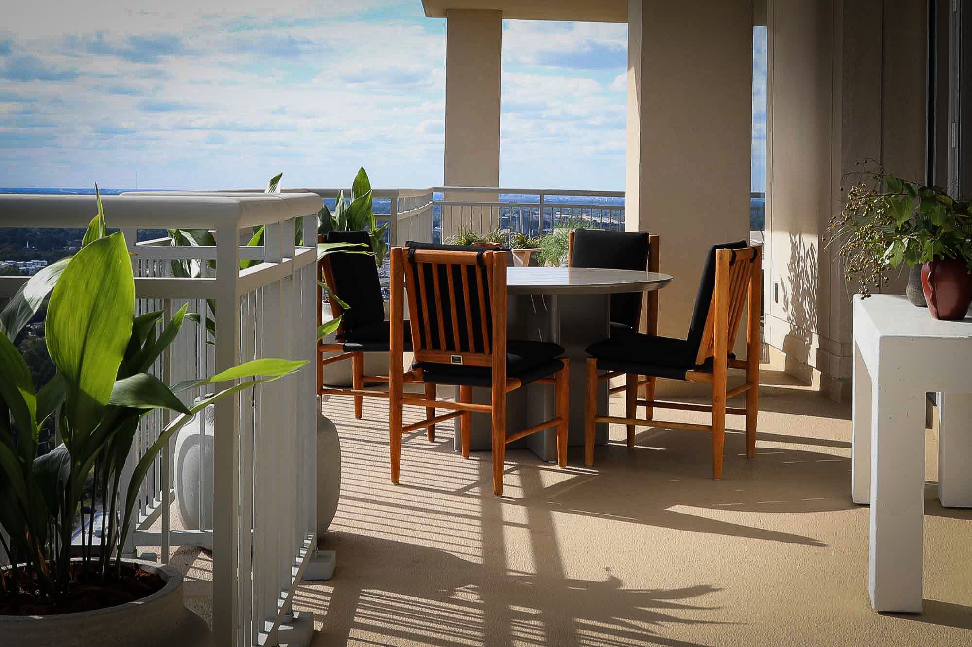balcony design in Virginia Beach by interior designer Patchi Cancado