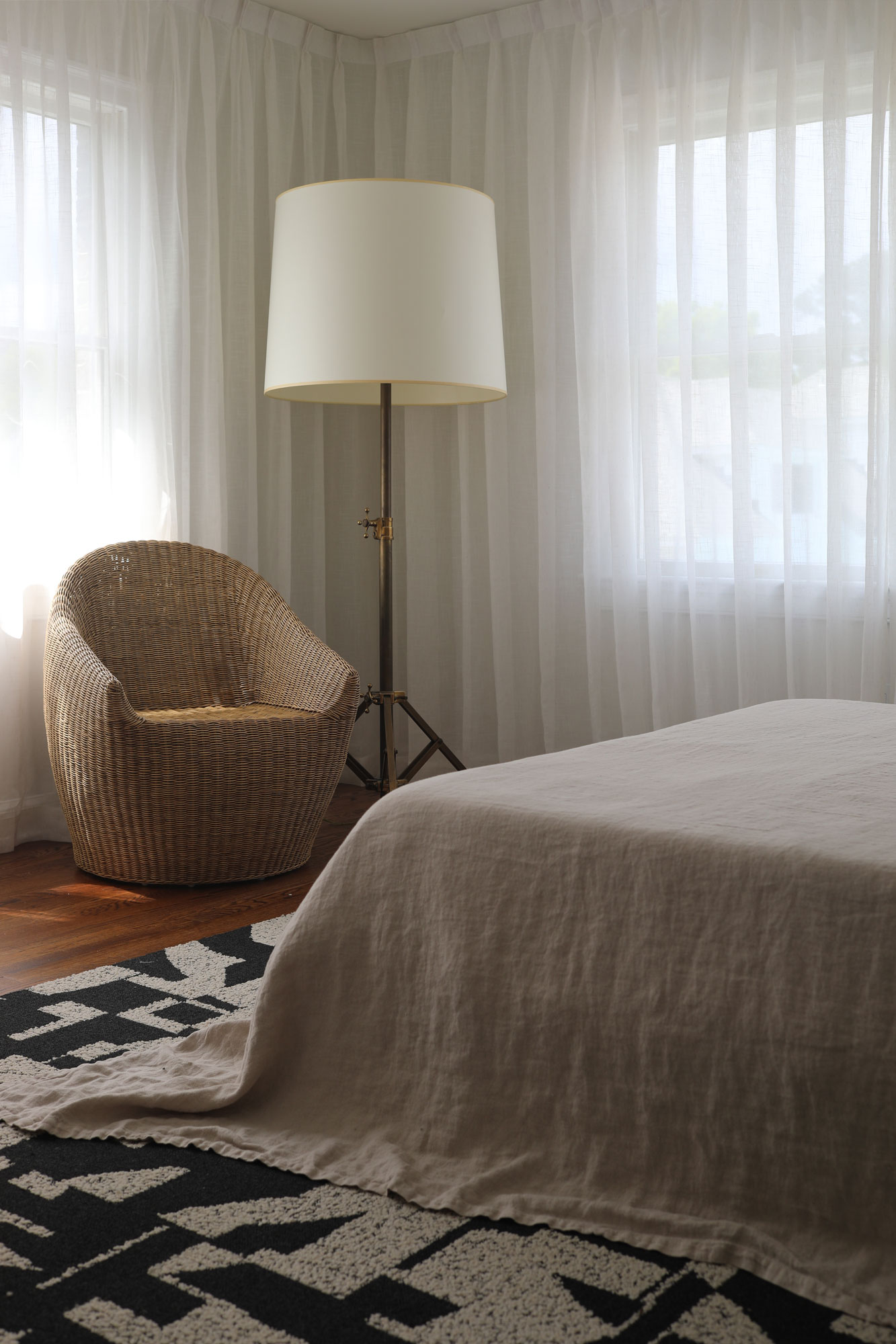 guest bedroom makeover by interior designer Patchi Cancado guest bedroom makeover by interior designer Patchi Cancado